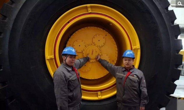 Big Mac China Electric Drive Mine Dump Wagon Truck Start Using in Large Mine