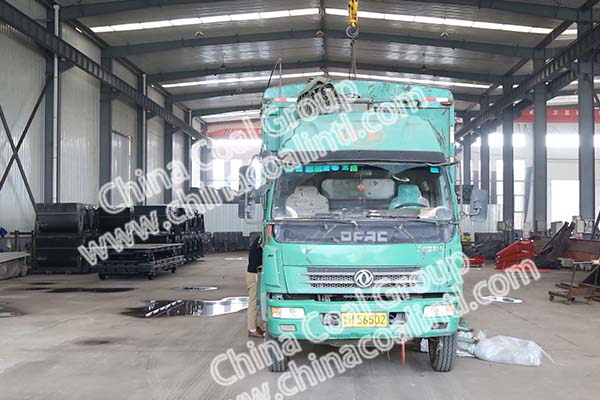 A Batch of Side Dumping Mine Cars of China Coal Group Sent to Henan