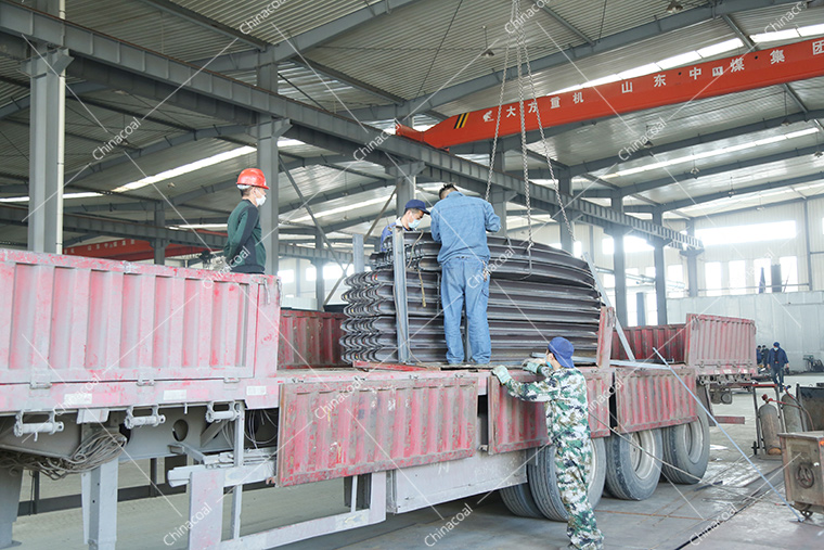 China Coal Group Sent A Batch Hydraulic Props, U-shaped Steel Bracket Ship Separately To Shanxi Changzhi And Tianjin Port