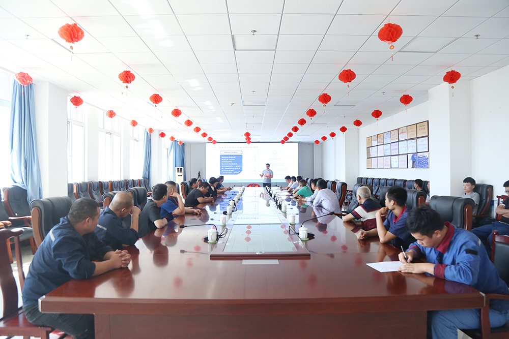 Warm Welcome Tai'An City Daiyue District Bureau Of Industry And Information Technology Leadership And Outstanding Entrepreneurs Visit China Coal Group