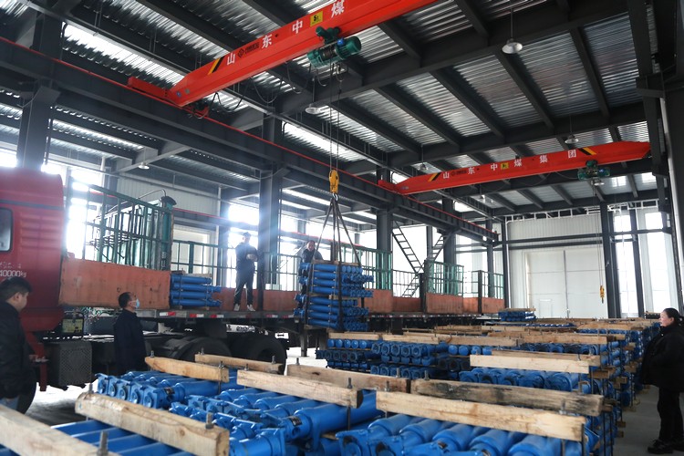 China Coal Group Sent A Batch Of Hydraulic Props To Tianjin Port