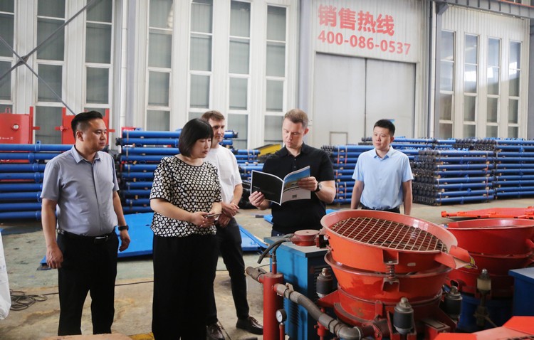 Russian Businessmen Visit China Coal Group To Purchase Mining Machinery Products